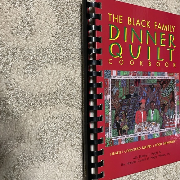 The Black Family Dinner Quilt Cookbook - Picture 7 of 7